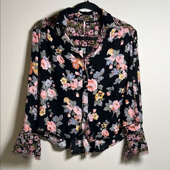 Free People Tops - Free People Hold On To Me Floral Print Blouse